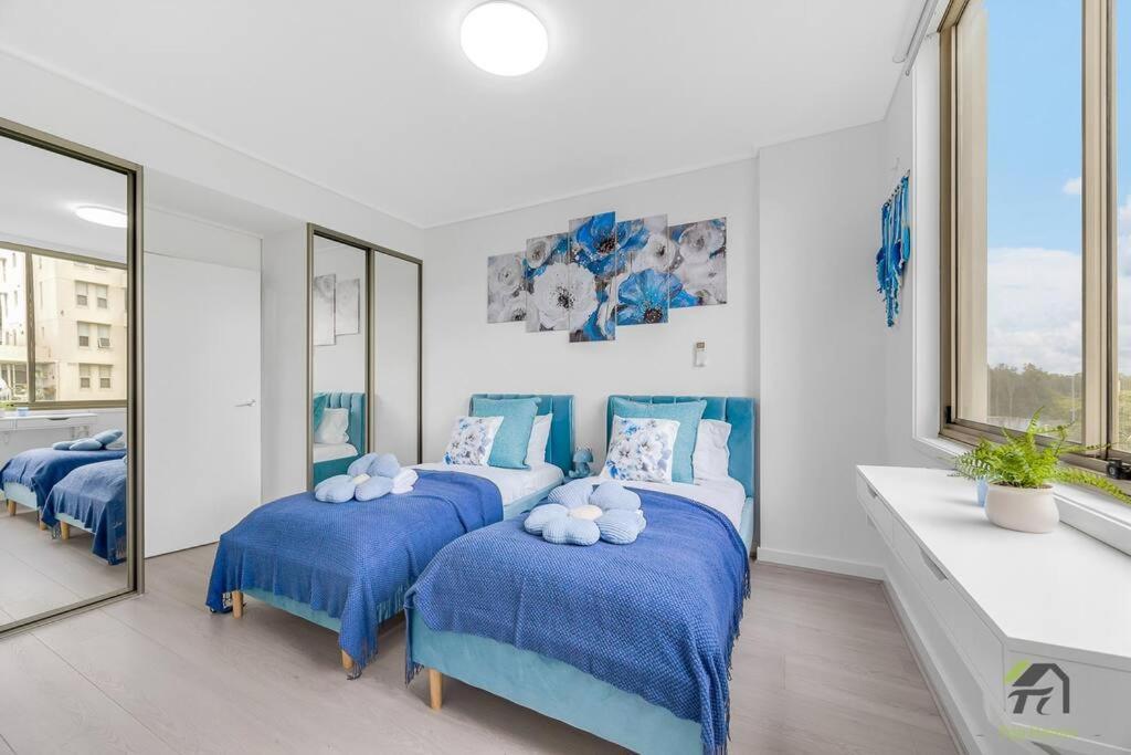 Apartment Utopia 2b2b In Wentworth Point&olympic Park Sydney